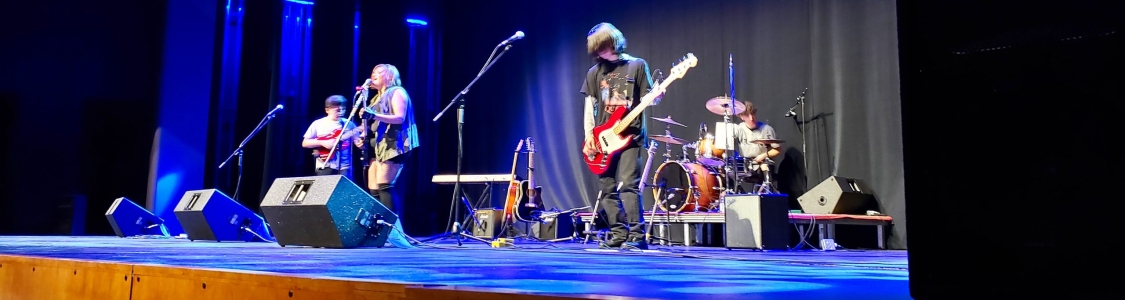 Garage band on stage 2